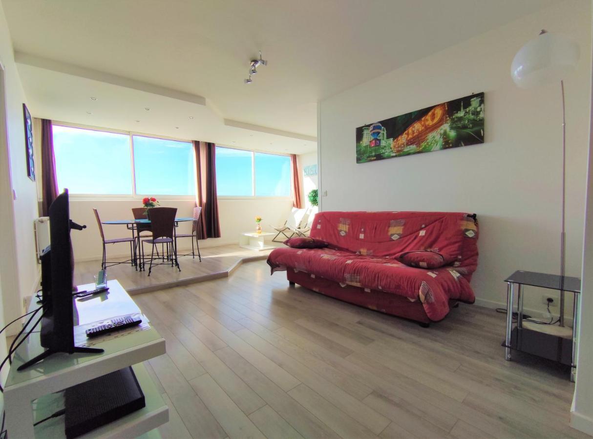 6 Appartements Et 4 Adresses A Mi-Chemin Entre Le Vieux Port Et L Ile De Re La Rochelle  Bagian luar foto