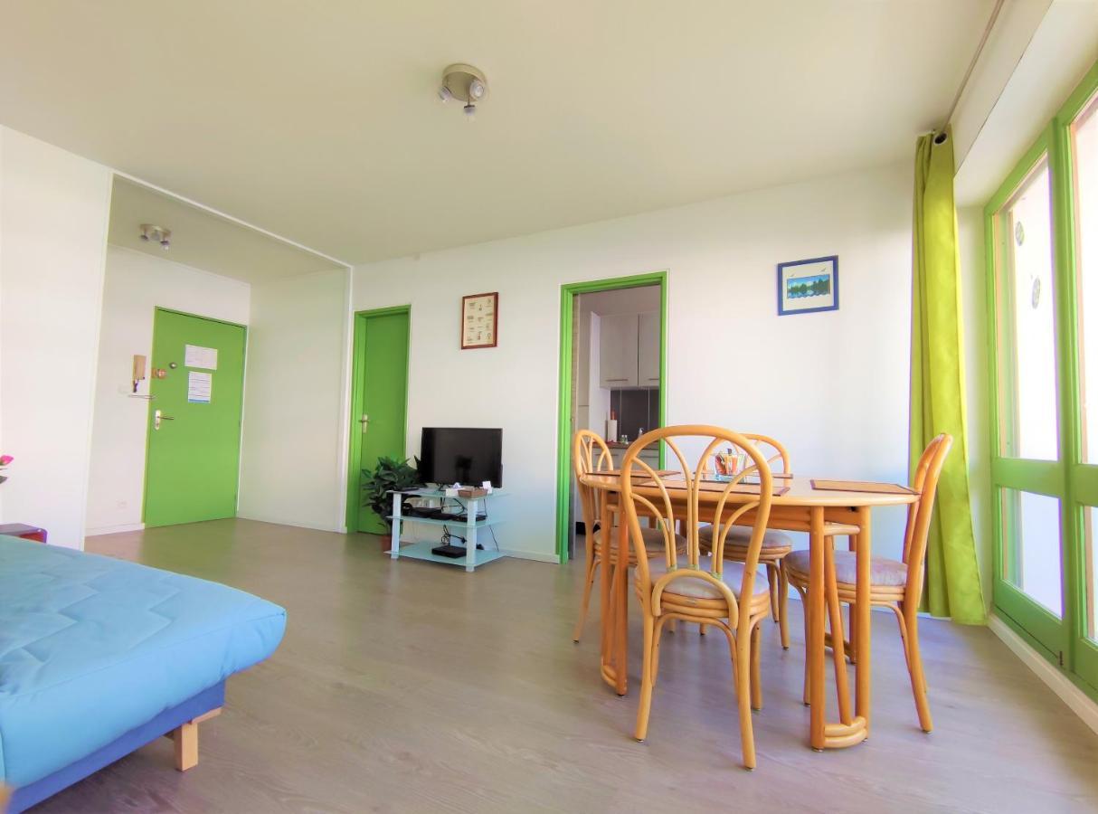 6 Appartements Et 4 Adresses A Mi-Chemin Entre Le Vieux Port Et L Ile De Re La Rochelle  Bagian luar foto