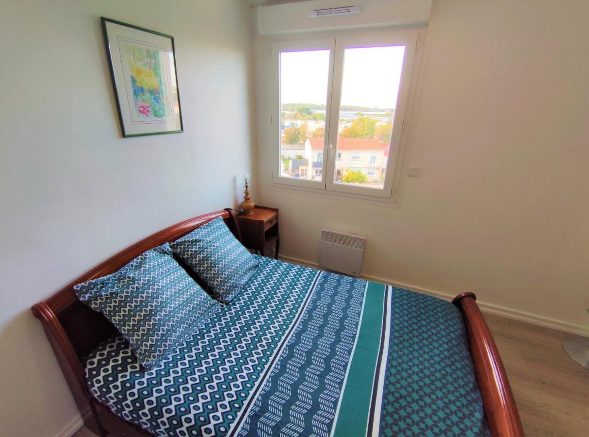 6 Appartements Et 4 Adresses A Mi-Chemin Entre Le Vieux Port Et L Ile De Re La Rochelle  Bagian luar foto